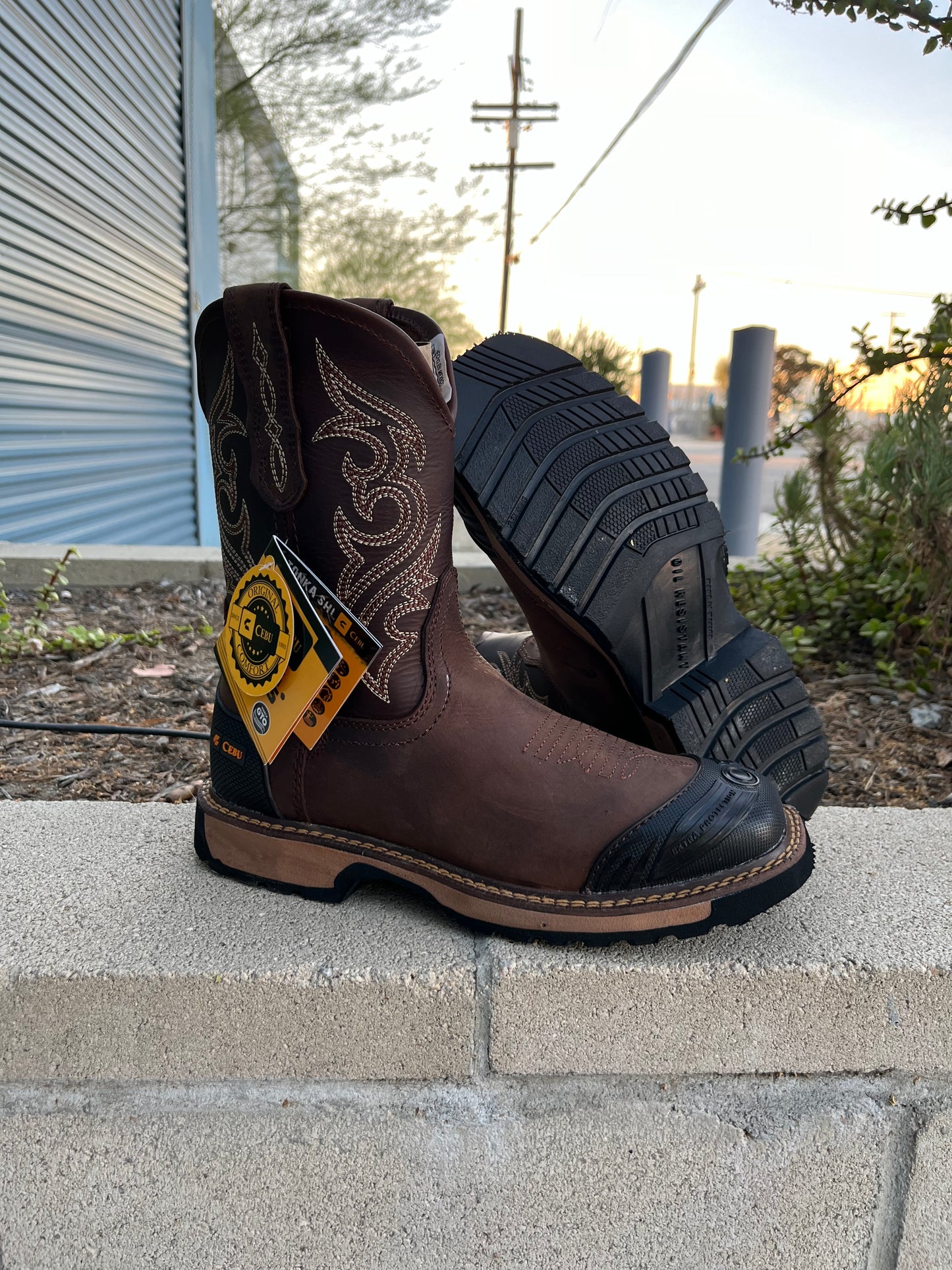 Men’s Cebu Rodeo Square Toe “TUCSON” Pull On Soft Toe Work Boot