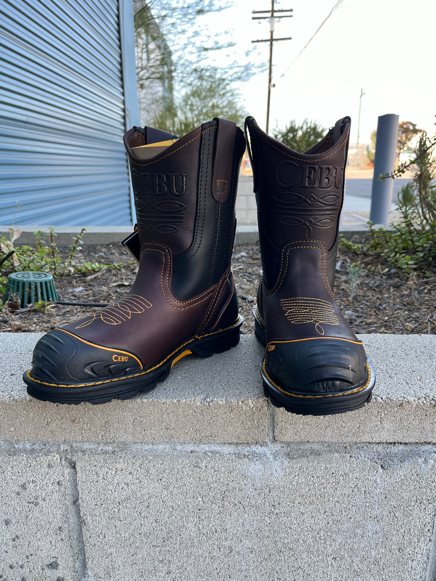 Men’s Cebu “FARMER” Brown Pull Up 10” Steel Toe Work Boot