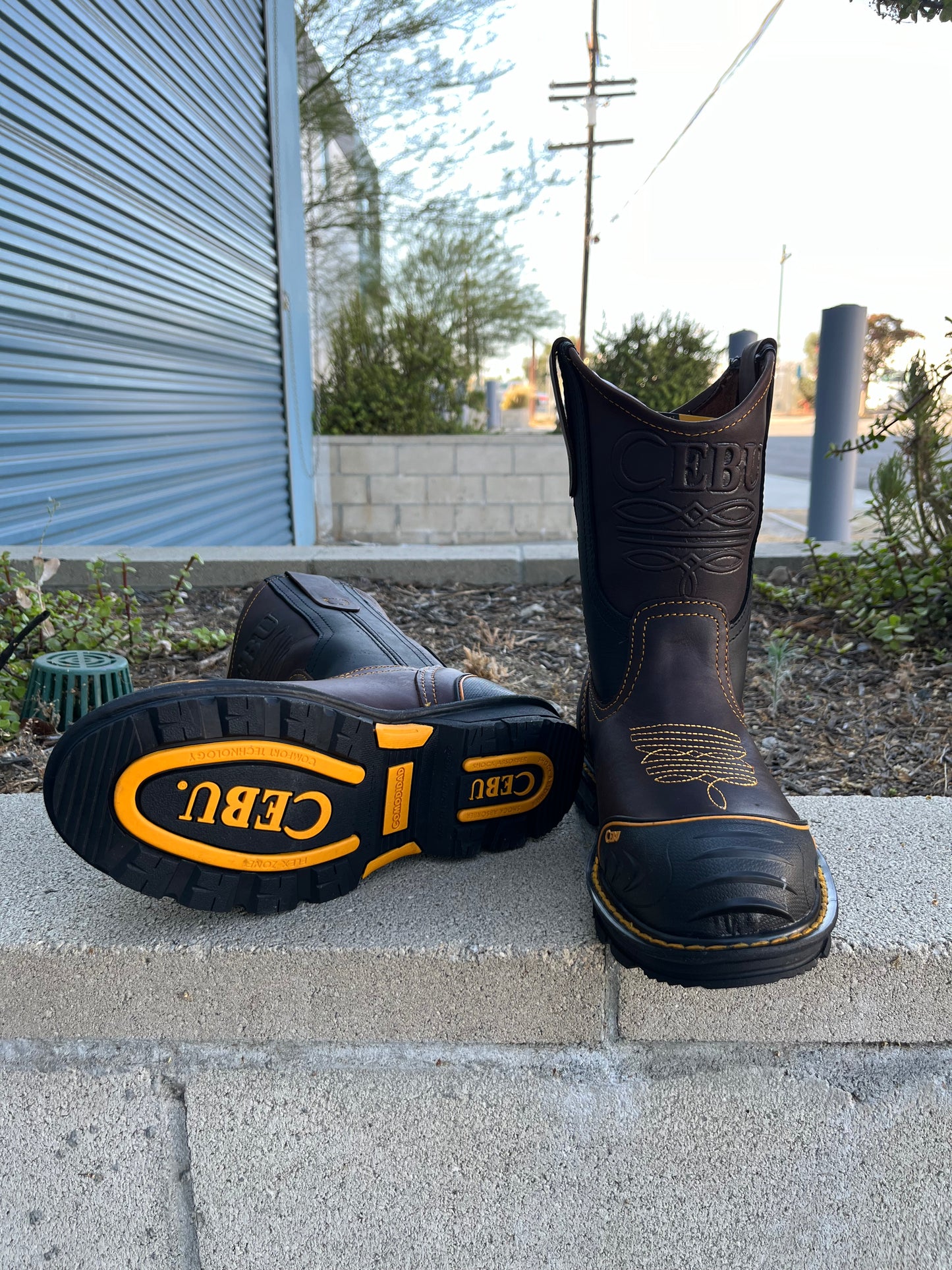 Men’s Cebu “FARMER” Brown Pull Up 10” Steel Toe Work Boot